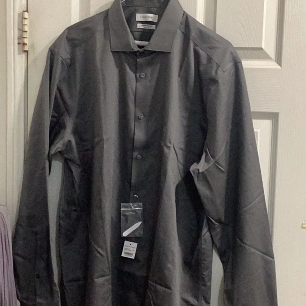 New With Tags Calvin Klein Infinite Non Iron Slim Fit . - Picture 2 of 10